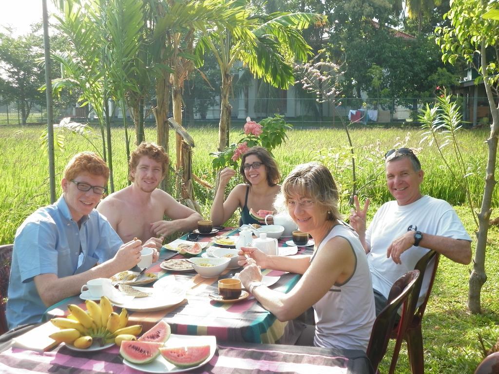 Thisara Guest House Polonnaruwa Exteriör bild