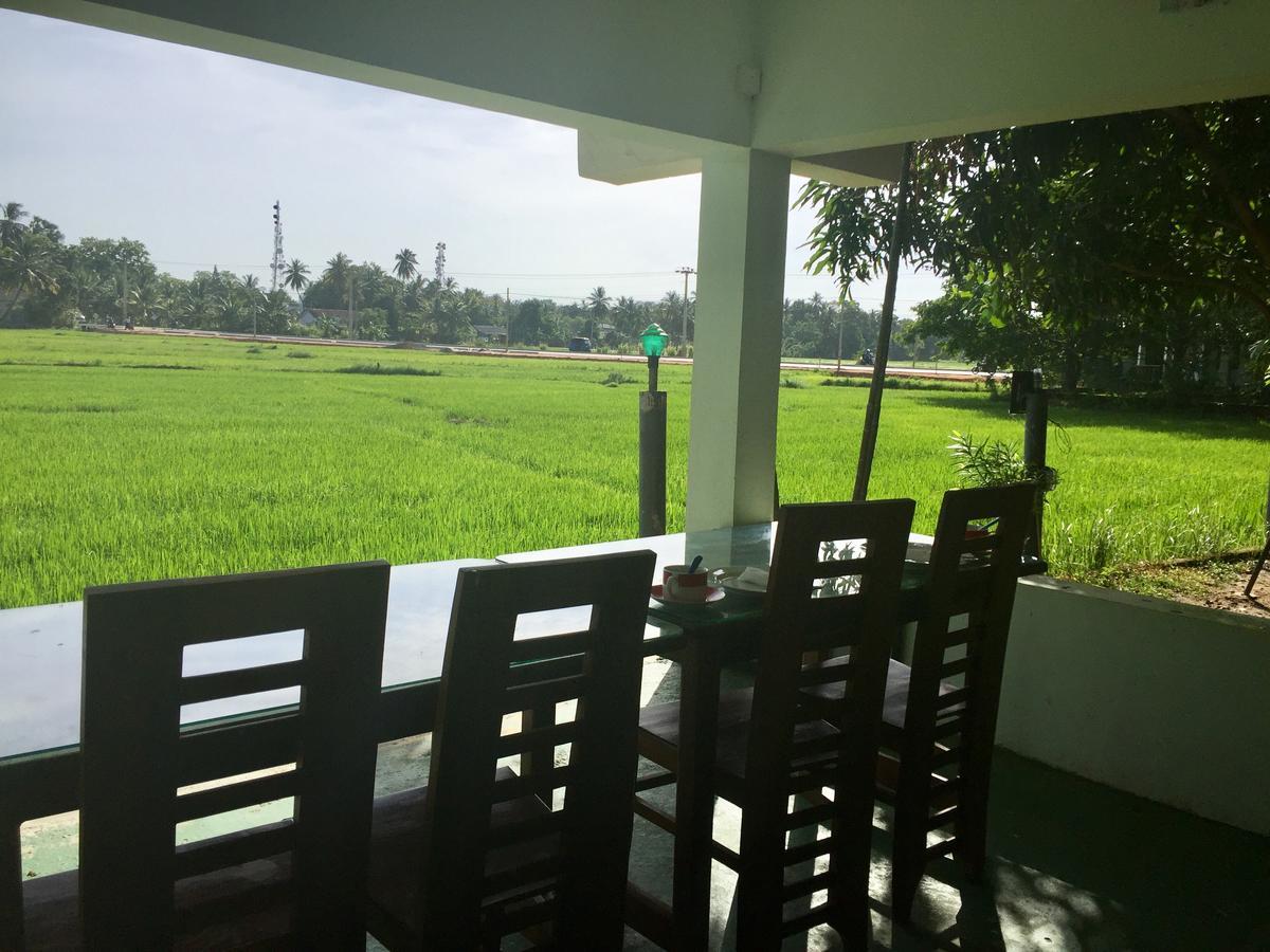 Thisara Guest House Polonnaruwa Exteriör bild